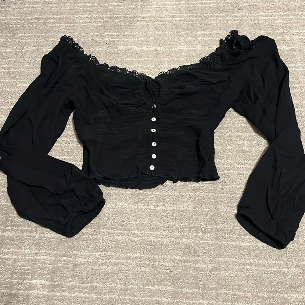 Southern Alternative Black Rouched Crop-top